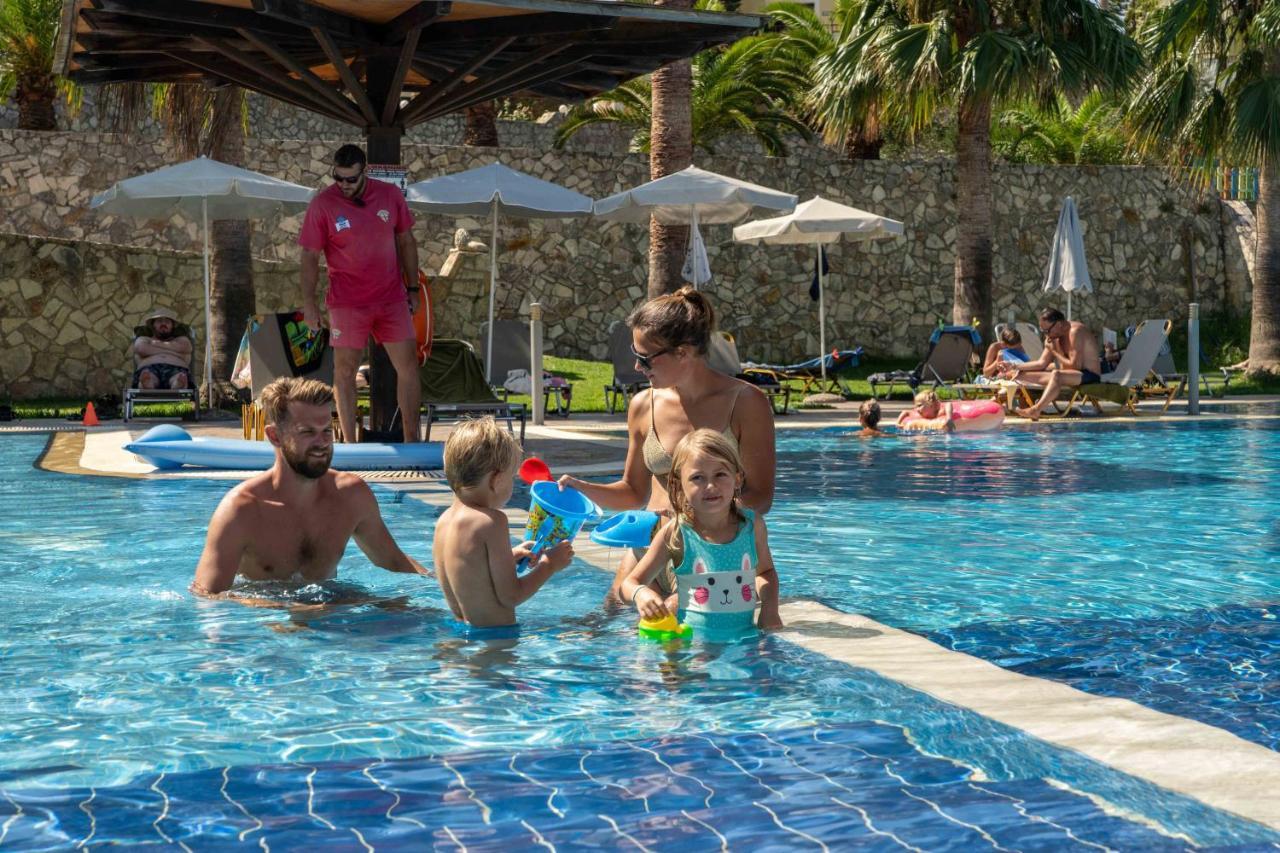 Almyrida Village & Waterpark Exterior foto